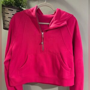 Lululemon hooded scuba
Color: Passionate
Size: XS/S
Worn once
